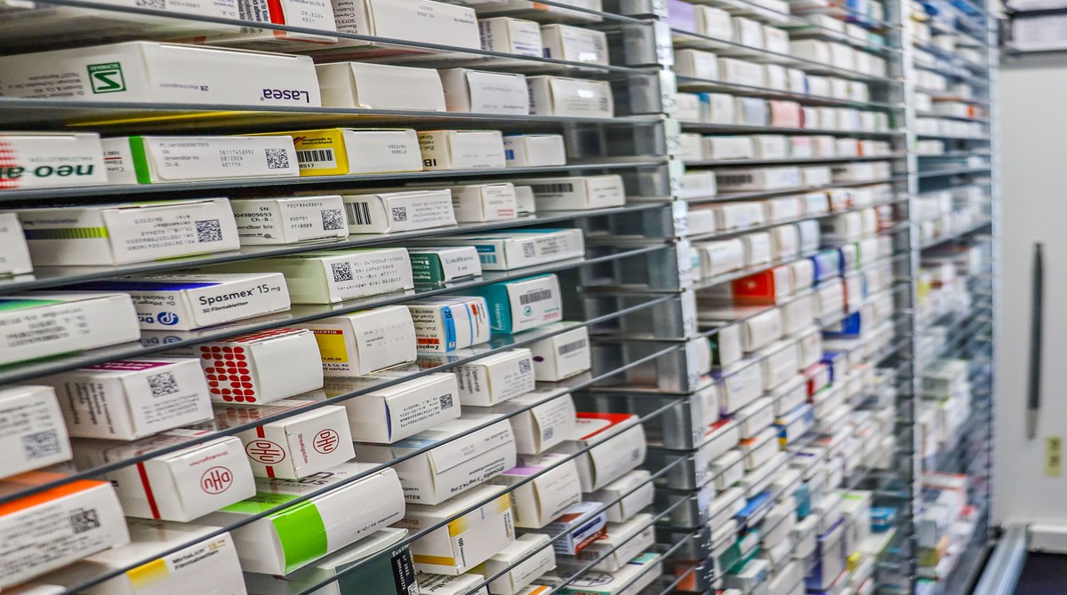 Innenraum Rathaus Apotheke Wenzenbach – Offizin